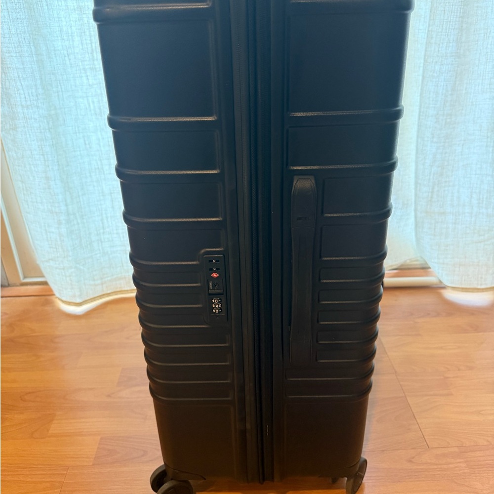Beis - The 29" Large Check-In Roller - Picture 7 of 16